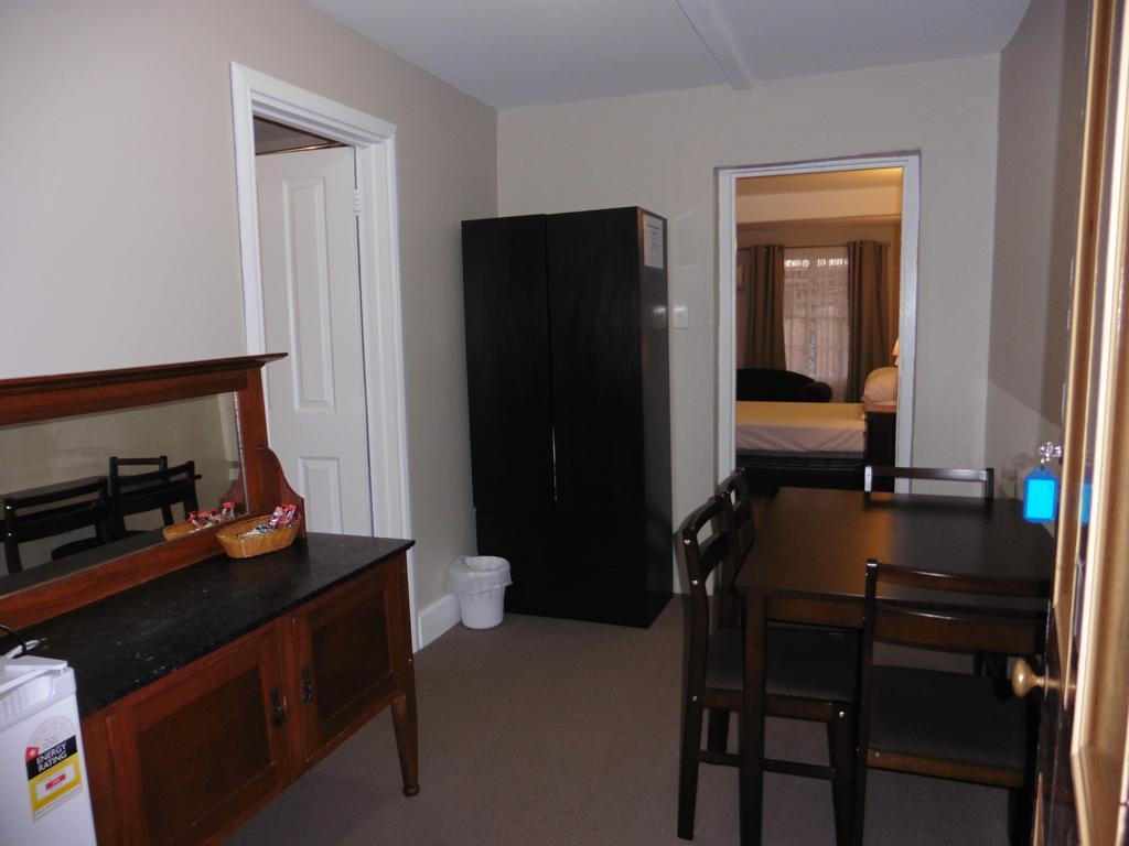 Avon Accommodation - York Bagian luar foto