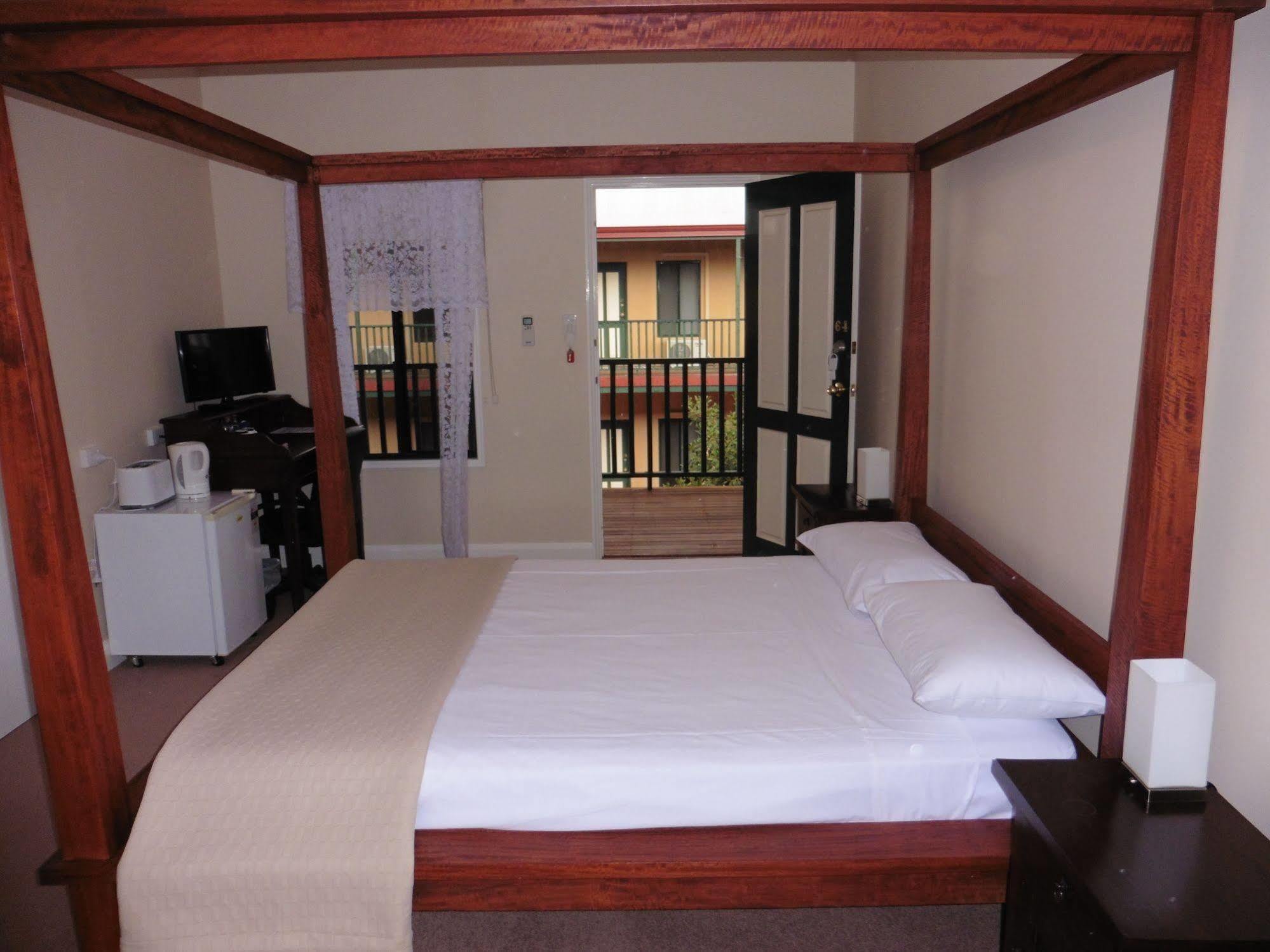 Avon Accommodation - York Bagian luar foto