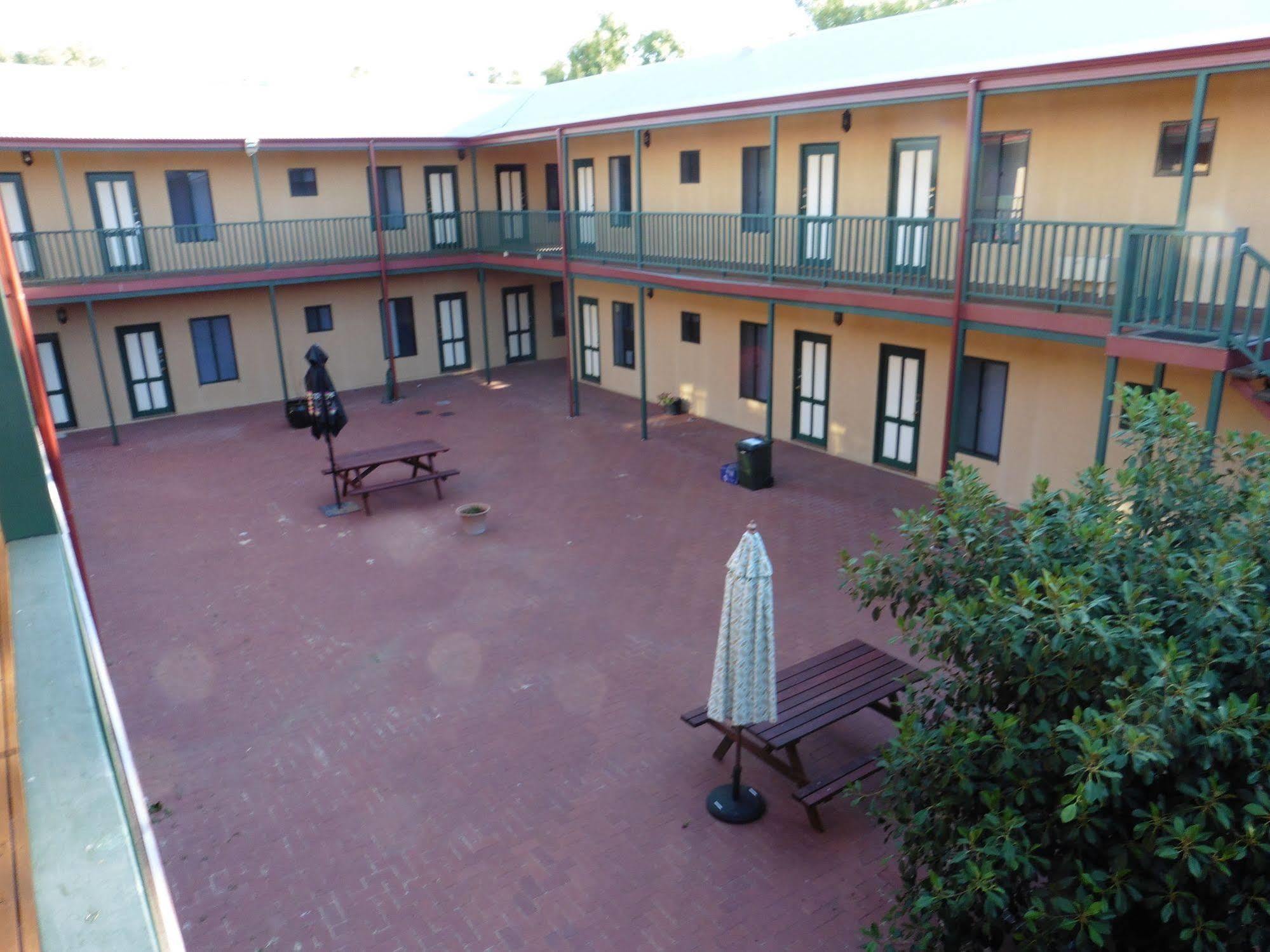Avon Accommodation - York Bagian luar foto